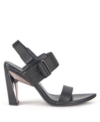 United Nude