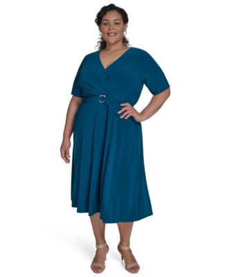 Jessica Howard - Plus Size V-Neck Jersey Midi Dress